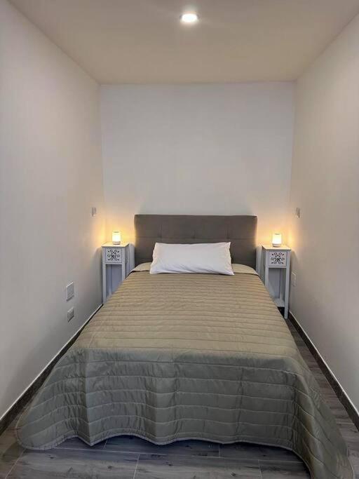 Holiday House Shantu Catania-Fontanarossai nemzetközi repülőtér Kültér fotó